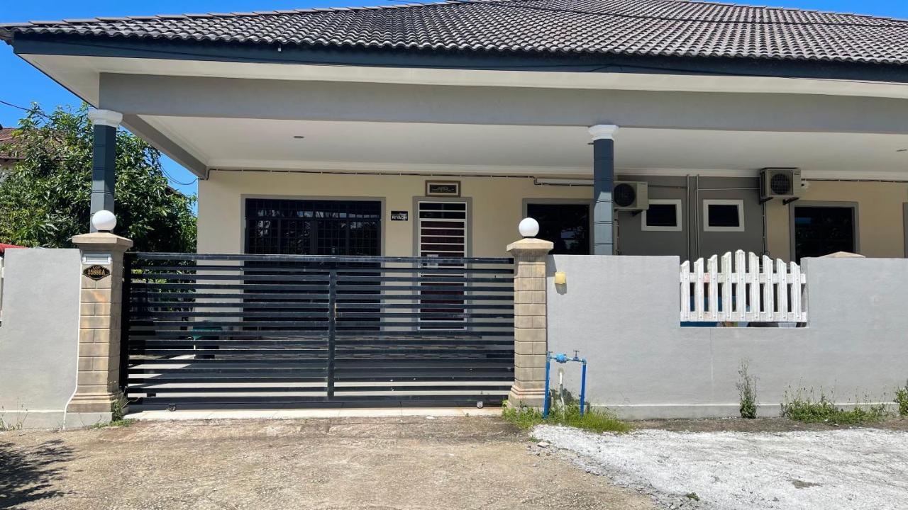 Nikmat Homestay Riyadh Kampong Tuan Mandak Ngoại thất bức ảnh